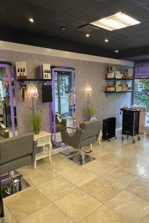 STYLE-ME-HAIRDRESSERS-IN-HITCHIN-HERTFORDSHIRE